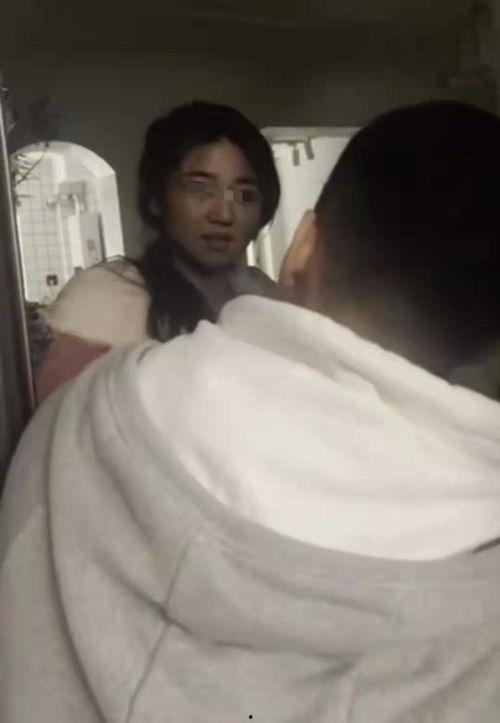 娱乐吃瓜酱男朋友拍照